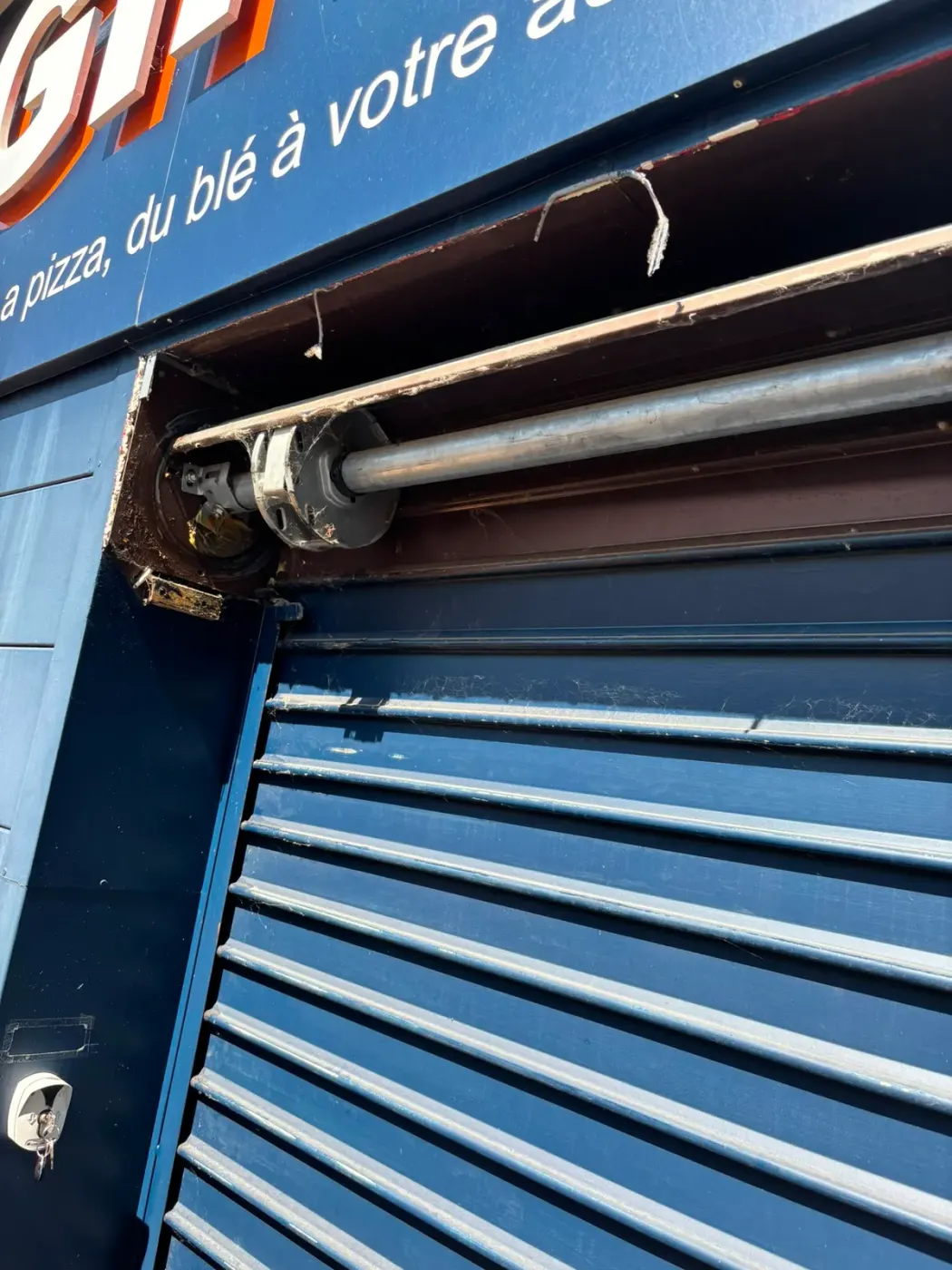 Réparation de rideau métallique à Paris 13